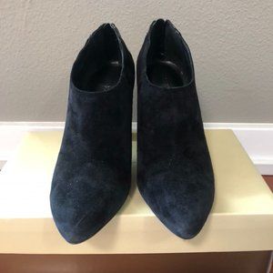Vella Black suede healed booties